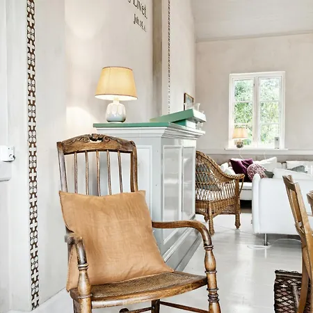 Maritime Mission House In Aarsdale On Bornholm * Сванеке